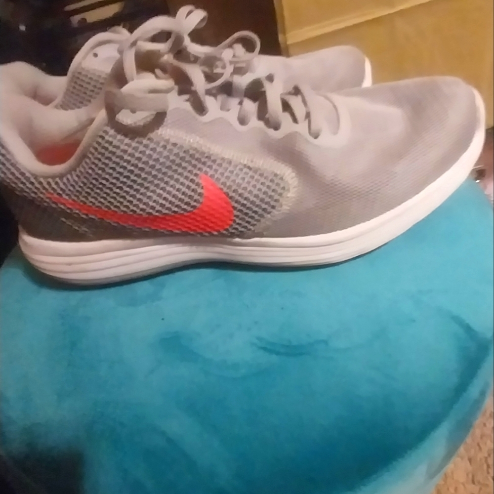 Women's nike shoe